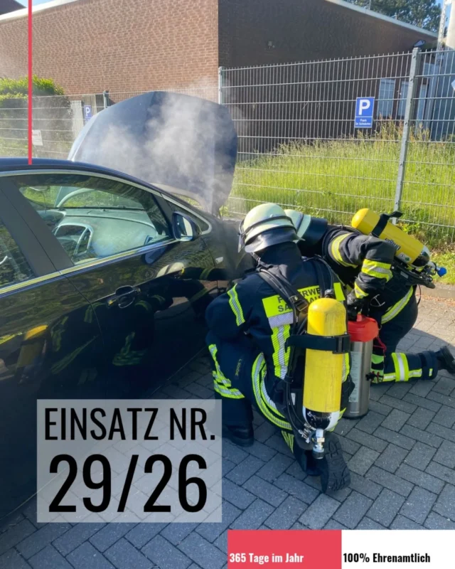 Ebenfalls am 30.05., ca 1 1/2 Stunden später wurden wir erneut alarmiert - FK1 - brennt PKW.
Eine festgelaufene Bremse führte zu einer Verrauchung.
